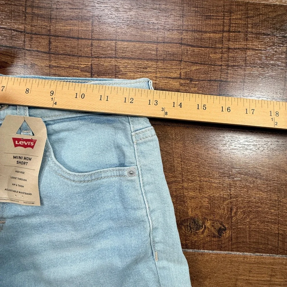 NWT Levis Mini Mom Short Girls 14 Light Blue High Rise Adjustable Waist Denim